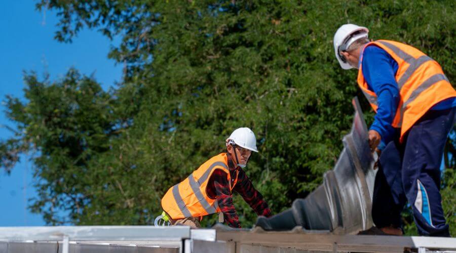 Professional gutter cleaning in South San Francisco, CA